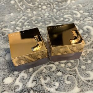 Jaclyn Luminous Powder in Dew Me & Brighten Up